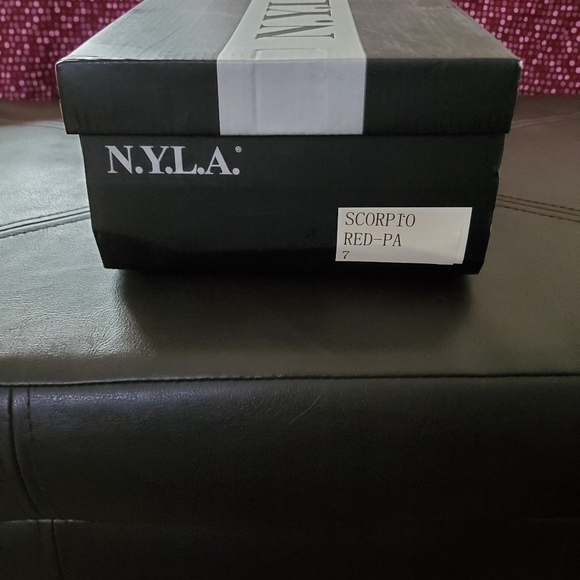 N.Y.L.A Red Scorpio Shoes - Picture 7 of 7